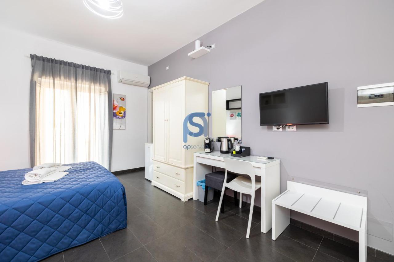 Il Vittoria Apartment Lascari Luaran gambar